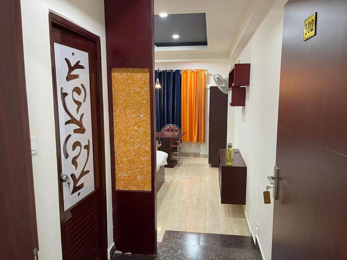 Bassac Residency Hotell Changanācheri Exteriör bild