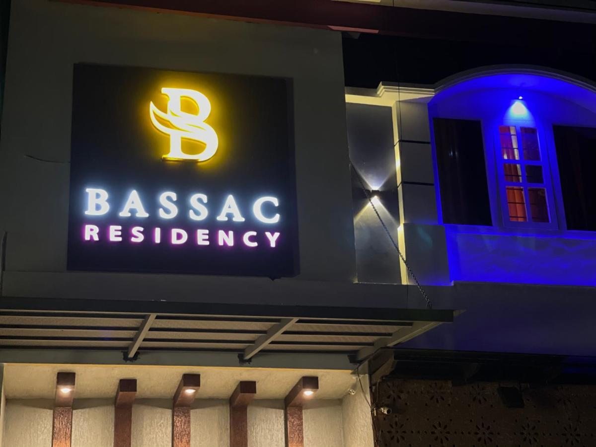 Bassac Residency Hotell Changanācheri Exteriör bild